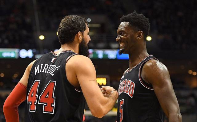 德科：这赛季冠军的竞争者更多了，关键是我们自己要表现出色（德科：本赛季争冠对手增多，关键在于我们自己的表现）