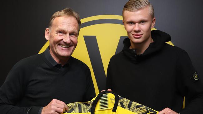 罗马诺&莫雷托：米兰接近签下20岁哥伦比亚后卫阿里萨拉（罗马诺与莫雷托：米兰即将敲定20岁哥伦比亚后卫阿里萨拉加盟）