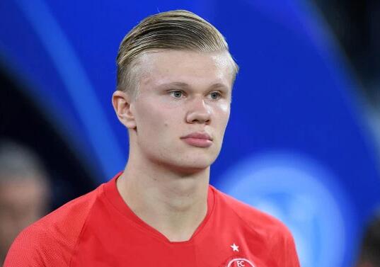 分差上双！桑普森跟进上篮得分并造成犯规 广厦一波8-0（分差破两位数！桑普森跟进上篮打成2+1 广厦掀起8-0高潮）