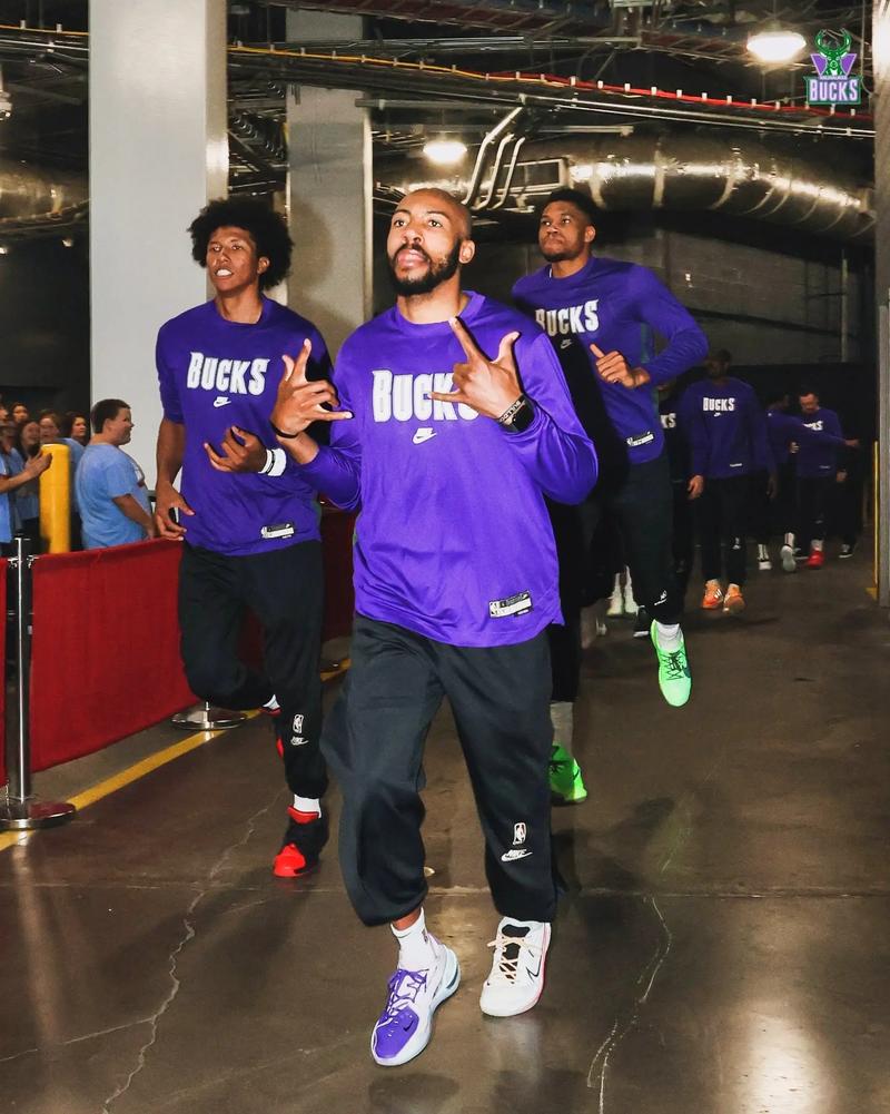 迪马：为荷兰队上演首秀的瓦伦特本来可以代表意大利队出战（迪马：完成荷兰首秀的瓦伦特原本有资格为意大利出战）