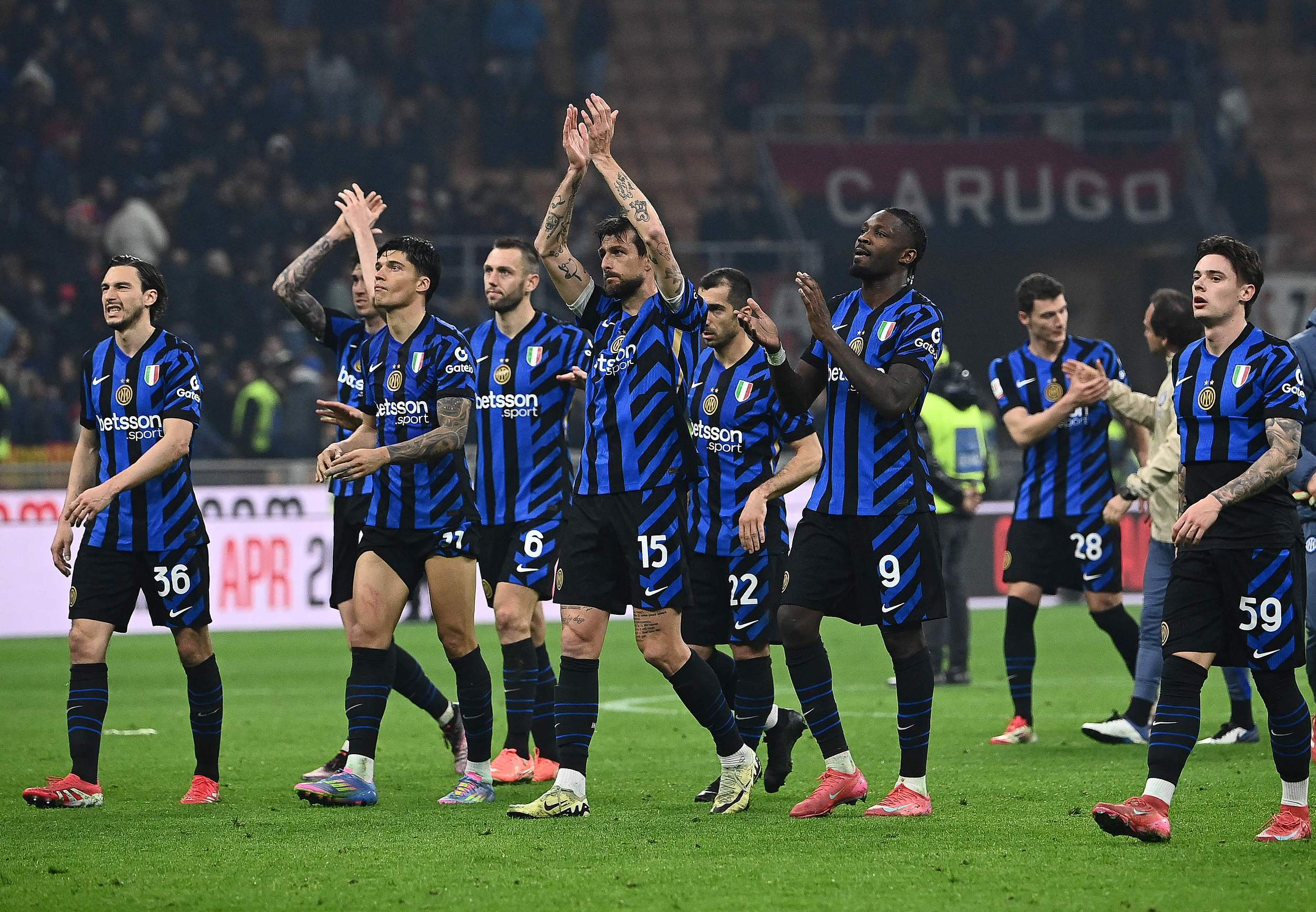 40岁前曼城队长费尔南迪尼奥自宣退役，球员生涯23年赢得30冠（40岁前曼城队长费尔南迪尼奥宣布挂靴，23年职业生涯斩获30冠）