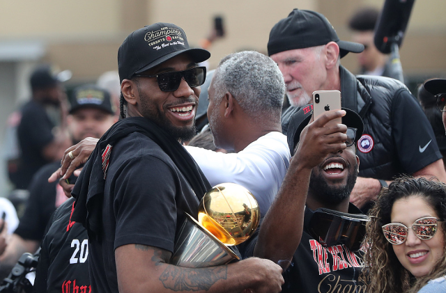 罗体：罗马旧将敦比亚接受测谎，结果显示其实际年龄超过40岁（罗体称：前罗马前锋敦比亚测谎结果显示其年龄或已超40岁）